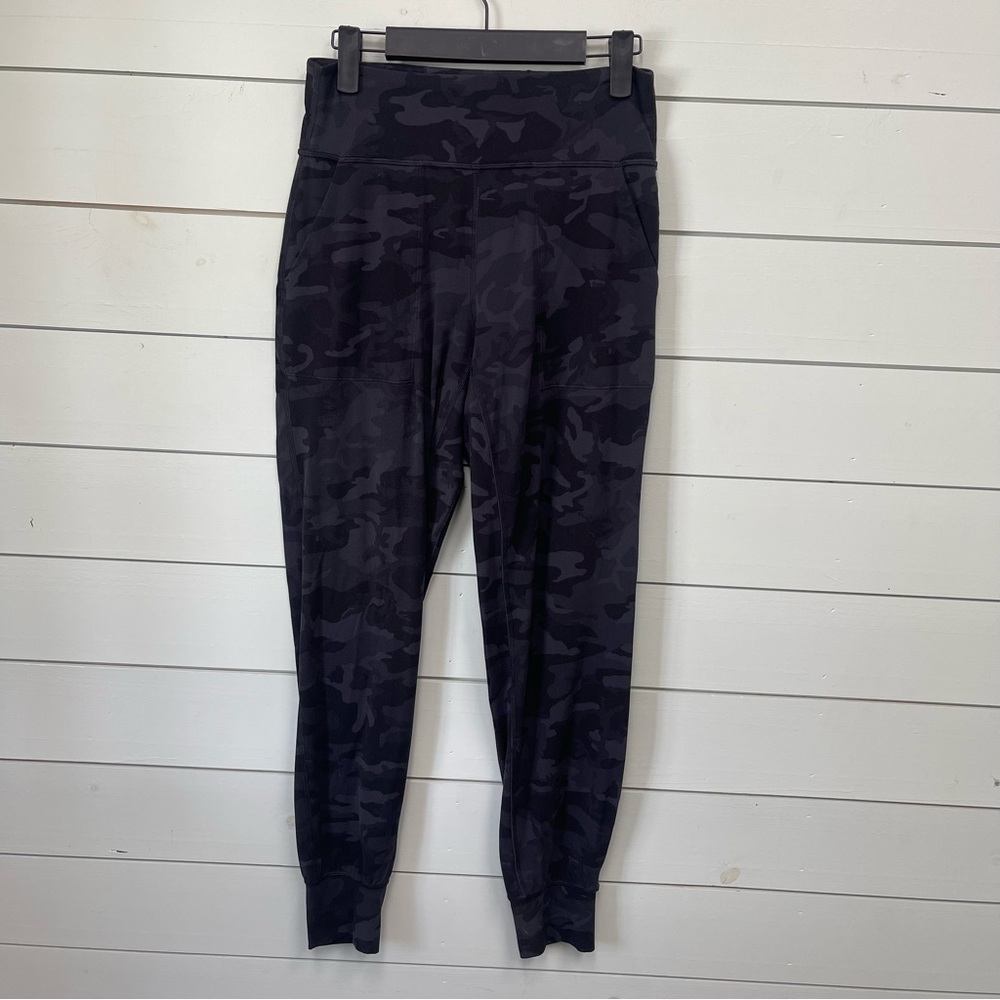 Lululemon align joggers 28â incognito camo womenâs sizeâ 6
